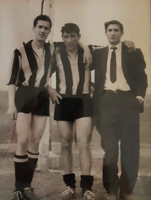 Anni 60 Calciatori della squadra di Colli: Saverio Incolingo e Aldo Tomeucci accompagnati da Alfonso Tagliaferri